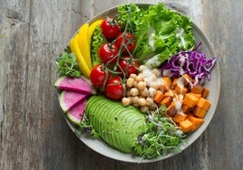 Comer de colores: cómo aprovechar y combinar mejor los nutrientes de los alimentos de temporada