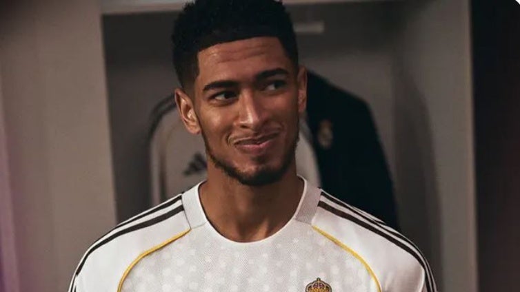 El Real Madrid presenta su nueva camiseta para la temporada 2025-26... y el Mundial de Clubes