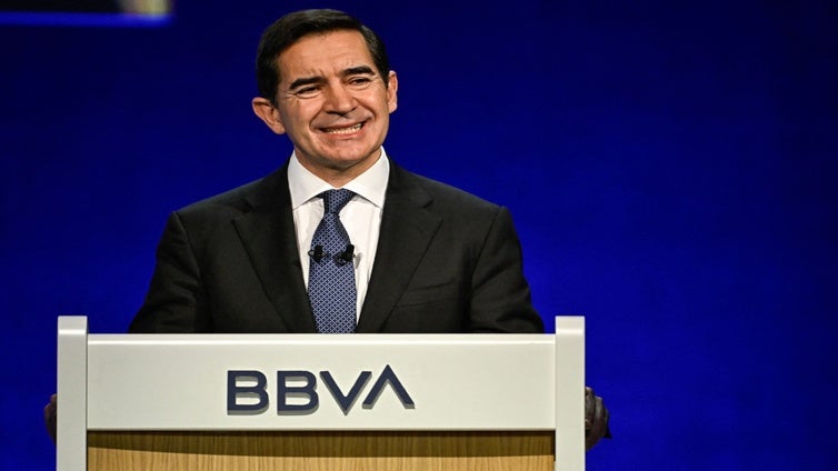 Los competidores de BBVA afilan los cuchillos ante la opa: «Estamos dispuestos a captar sus clientes»
