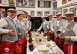 Los restaurantes en los que come cocido la cofradía que protege este plato típico de Madrid