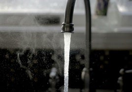Grecia declara el estado de emergencia en algunas regiones del norte tras encontrar uranio en el suministro de agua potable