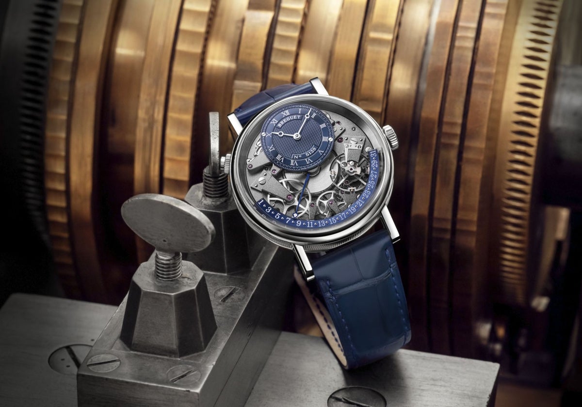 Relojes esqueleto como el Tradition Quantième Rétrograde 7597 de Breguet.
