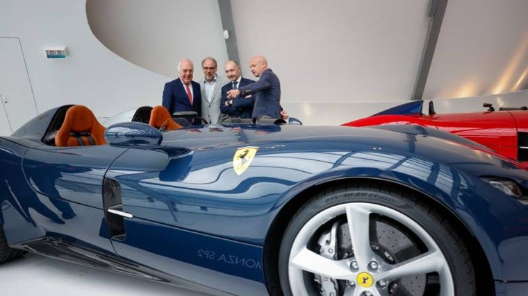 Uno de los Ferrari que se puede ver en la muestra