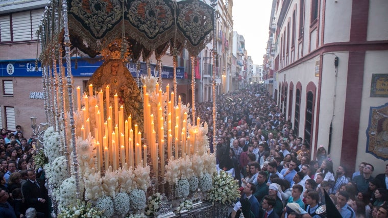 El palio de la Esperanza