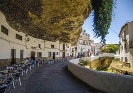 ¿Sabes qué significa Setenil? El origen del nombre de este pueblo se debe a una historia que pocos conocen
